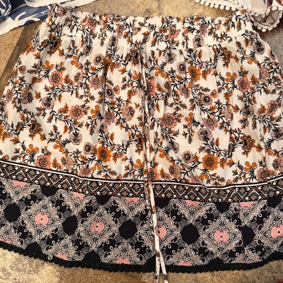 Free size fit medium- large no specific brand - Picture 3 of 4